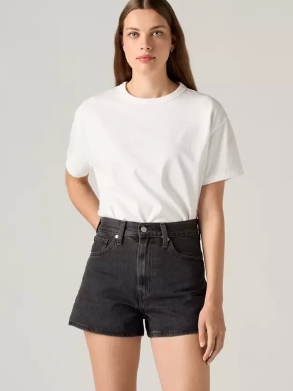 Levi’s High Waisted Mom Shorts 31 Washed Black Denim A1965-0000